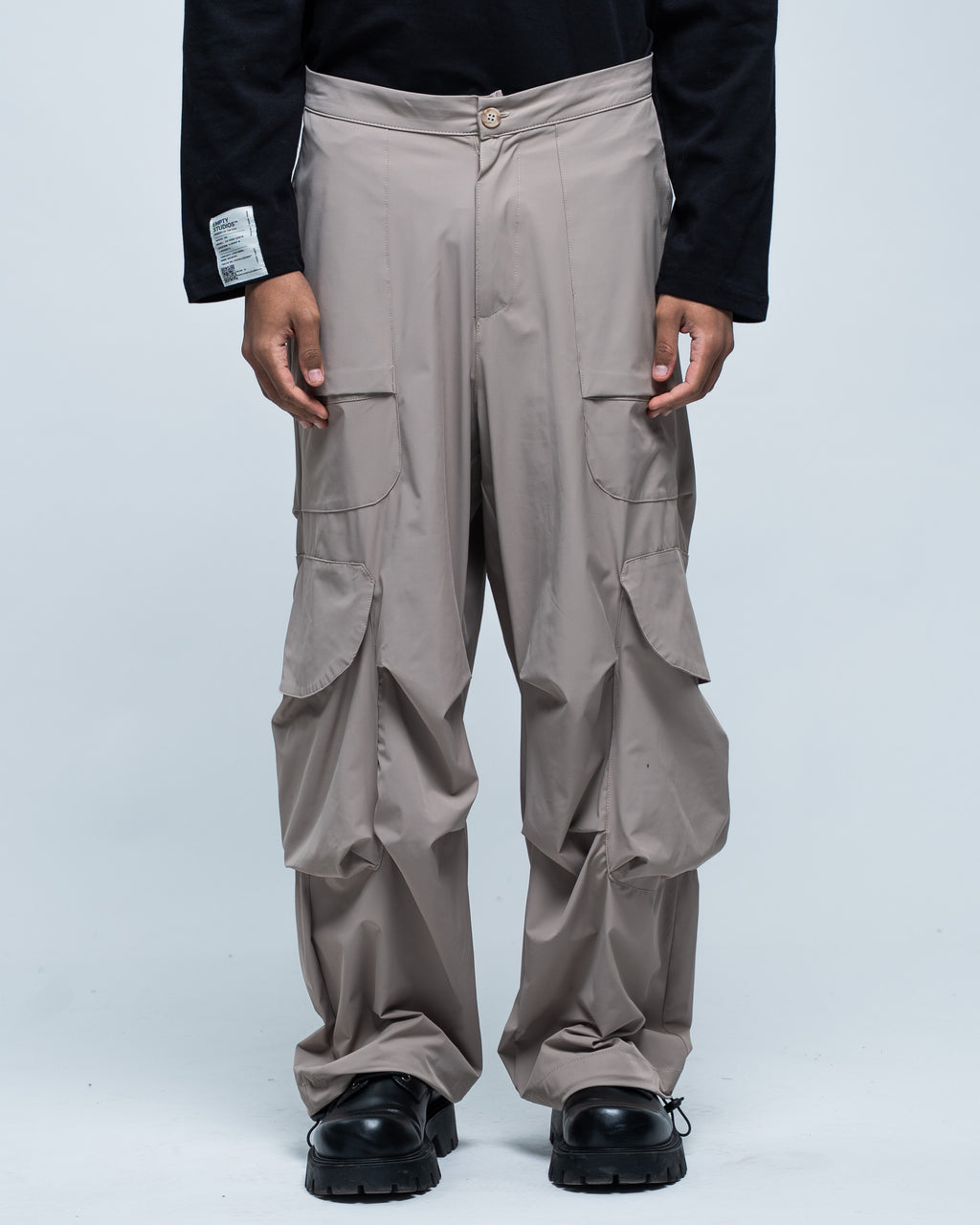 Wide Cargo Nylon Beige