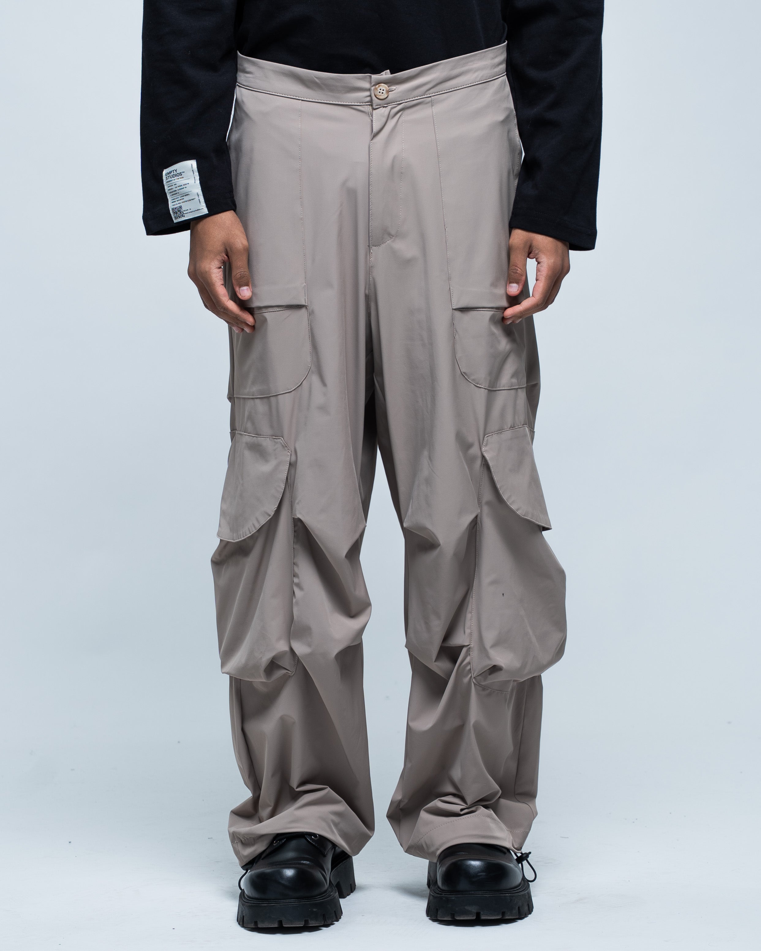 Wide Cargo Nylon Beige