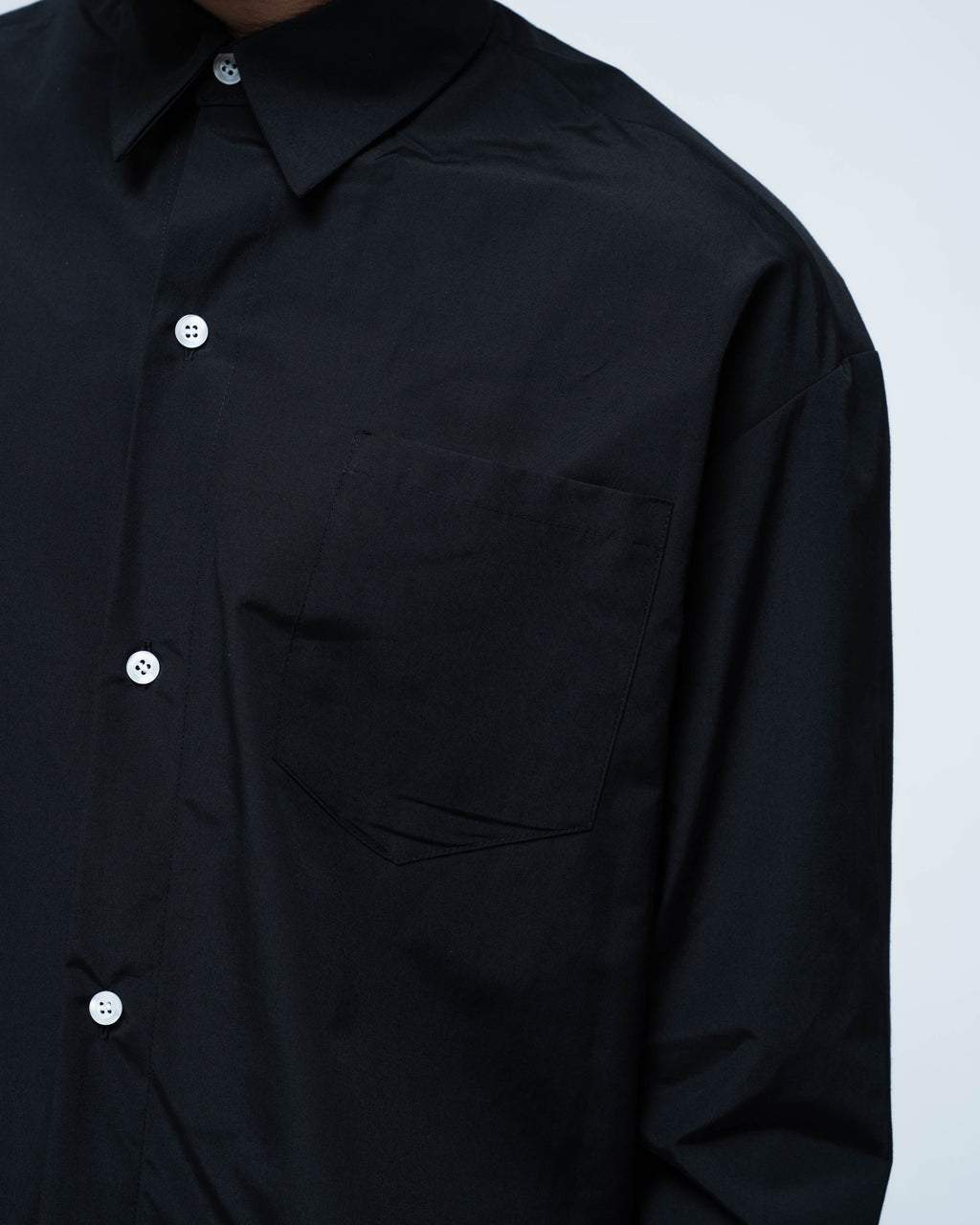 Essential Overshirt Black