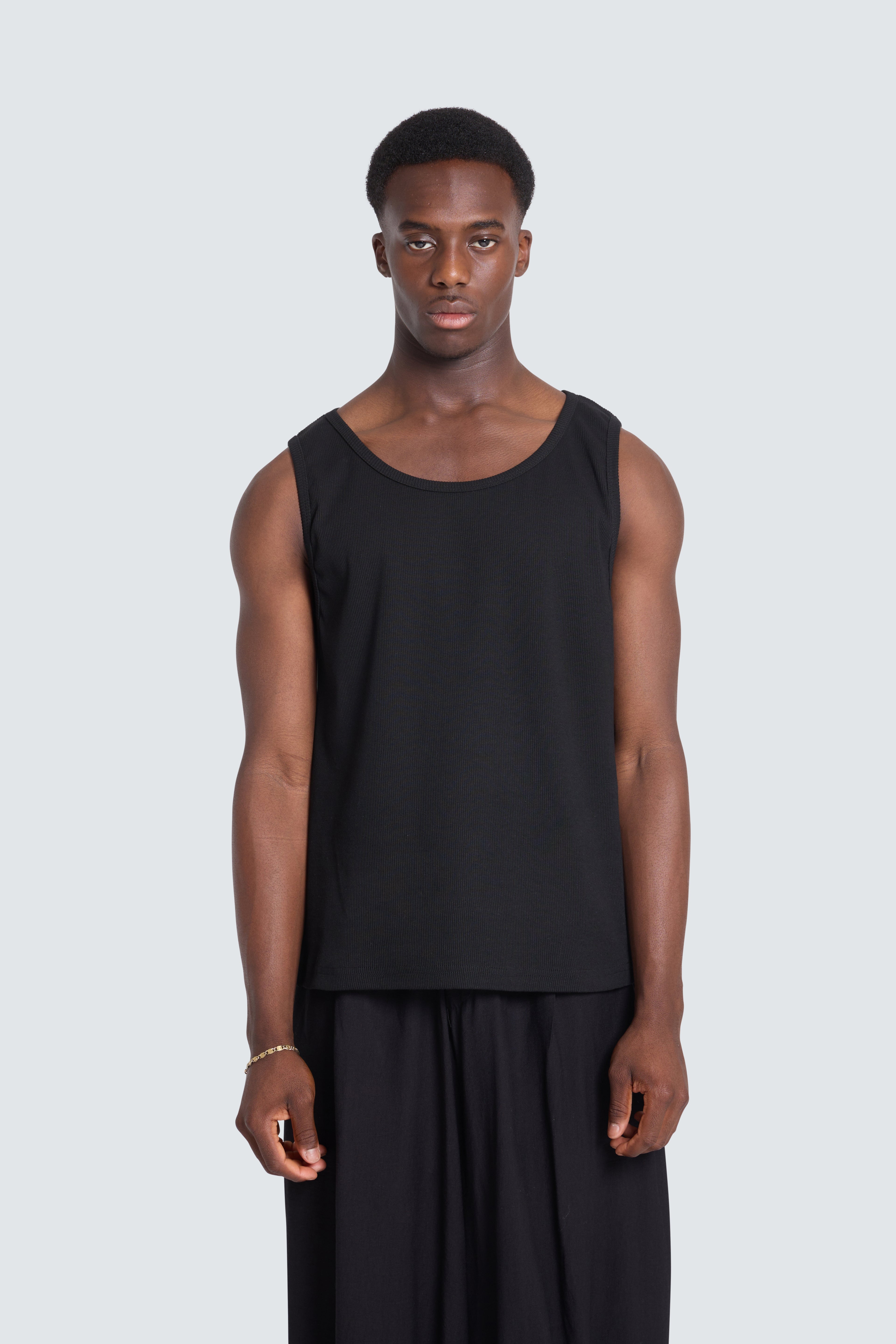 Essential rib tank black