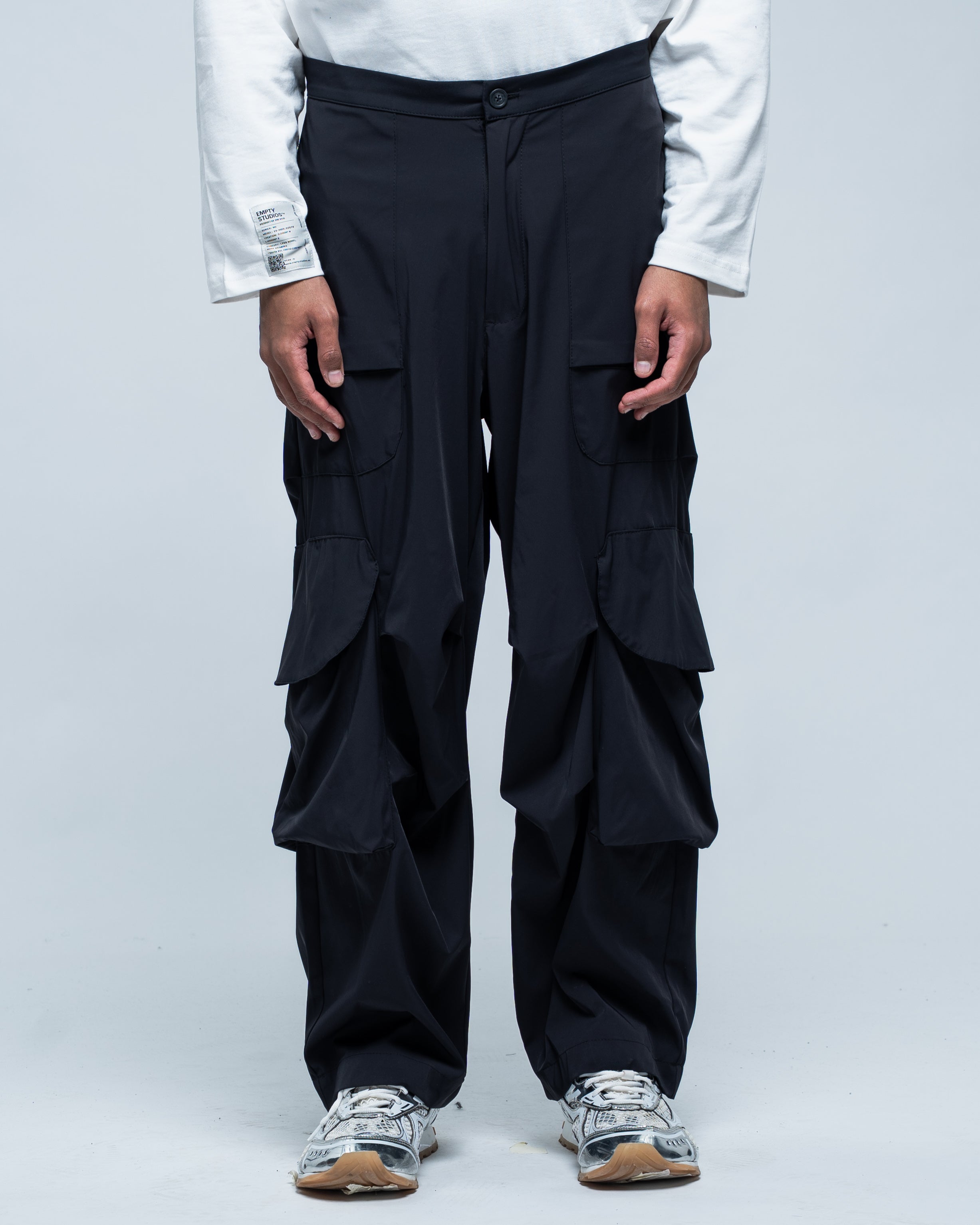 Utility Wide Cargo Nylon Black