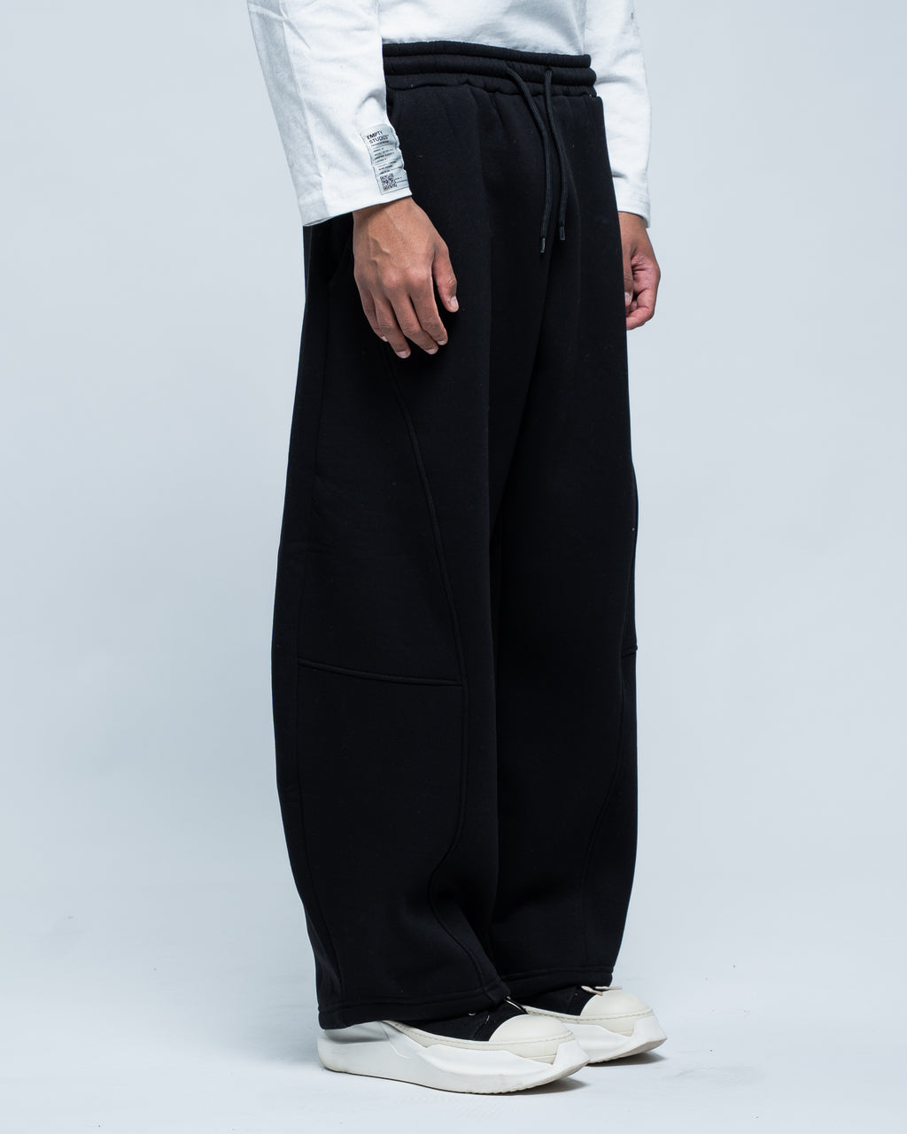 Balloon Sweatpant Black
