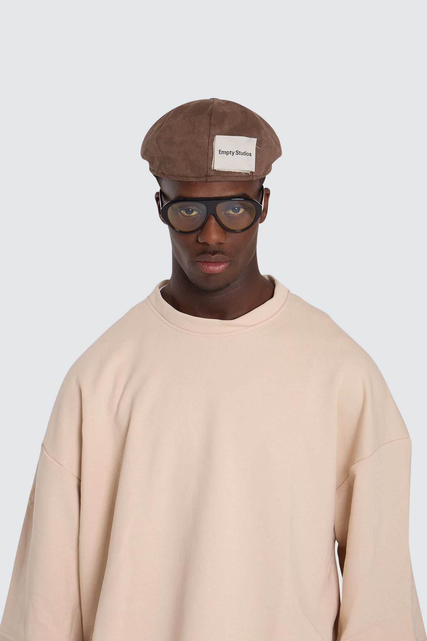 Essential Low Track Beige