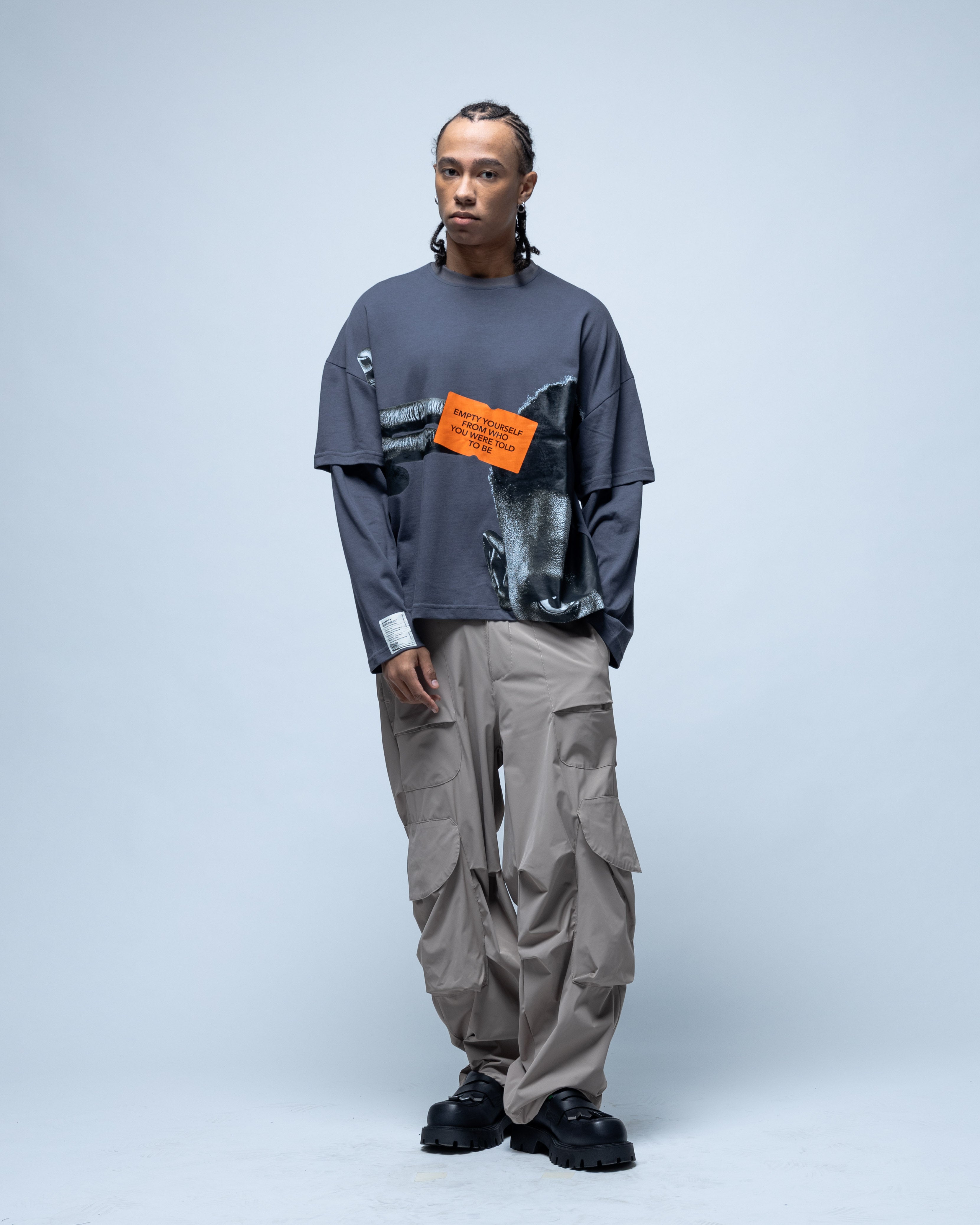 Statement Tee Dark Grey