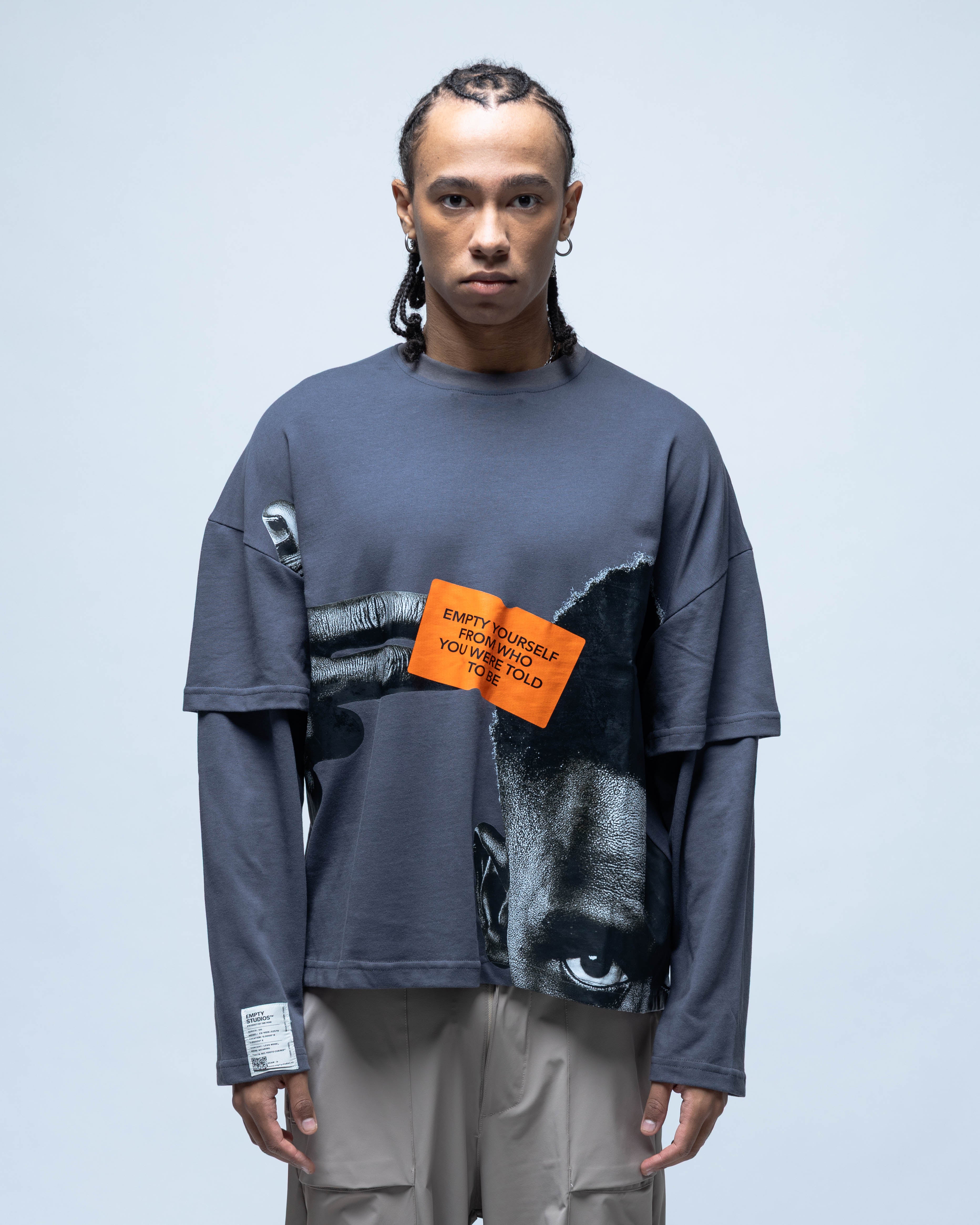 Statement Tee Dark Grey