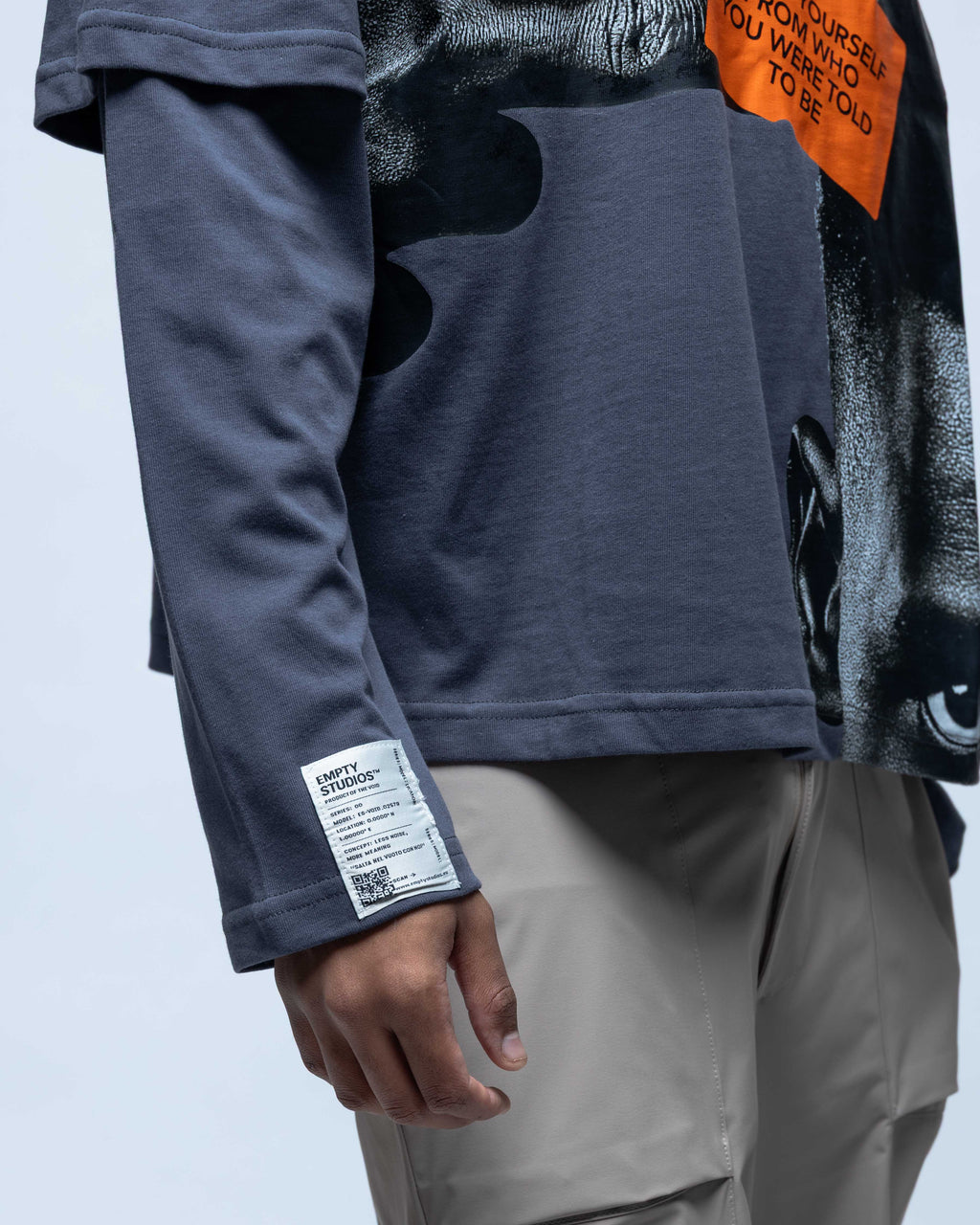 Statement Tee Dark Grey